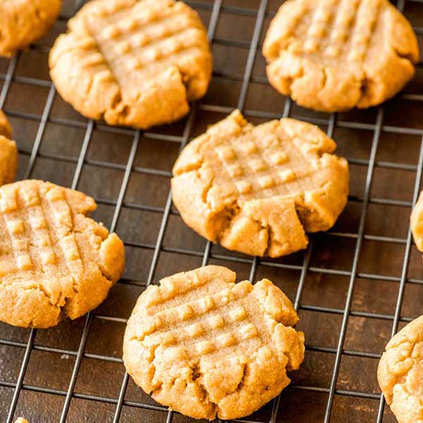 4 Ingredient Peanut Butter Cookies