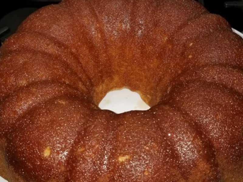 Buttery Cinnamon Cake