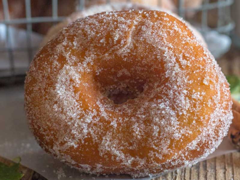 Cinnamon Cake Donuts