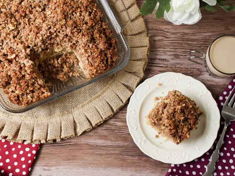Cinnamon Pecan Crumb Cake
