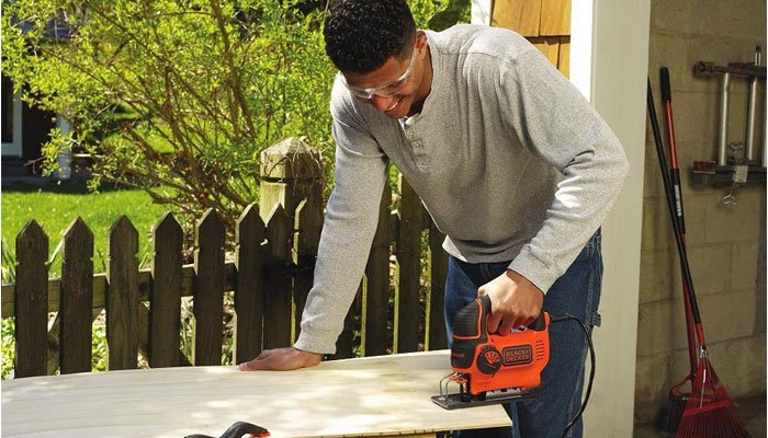 black and decker bdejs600c jigsaw ease of use